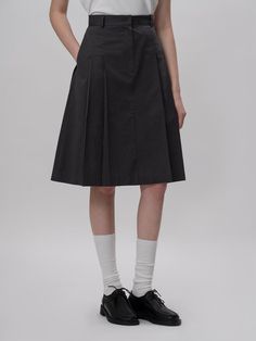 Composition : COTTON 59 % RAYON 41%Color : CHARCOALCountry of Origin : KOREA Skirt Outfits Masculine, Uniform Skirt, Grey Skirt Outfit Korean, Cotton Knee-length Pleated Skirt, Black Knee-length Pleated Skirt, Midi Skirt Outfit Japanese, Acubi Fashion Midi Skirt, Short Black Skirt, Womens Skirt Suits