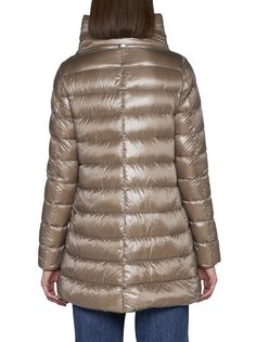 Padding: 90% Down, 10% Feather Shell: 100% Polyamide Italy Women, Herno Jacket, Versace Shop, Pad Design, Personalized Accessories, Luxury Shop, Padded Jacket, Yoga Wear, Signature Design