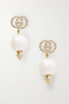 The timeless elegance of Gucci's earrings makes them a chic addition to any jewelry collection. Detailed with crystal-embellished 'GG' lettering, these gold-tone droppers are strung with a faux pearl that shimmers with a subtle iridescent glow. Expensive Earrings, Gucci Earrings, Earring Pearl, Horsebit Loafers, Luxe Jewelry, Faux Pearl Earrings, Fashion Jewelry Earrings, Gold Drop Earrings, Net A Porter