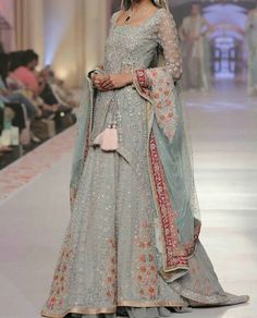 Valima Dress, Desi Things, Pakistan Bridal, Latest Pakistani Dresses, Zainab Chottani, Asian Clothes, Eastern Fashion, Bridal Couture Week, Pakistan Dress