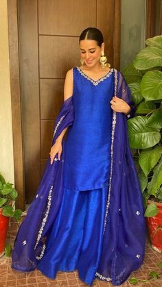 Fashion: #fashion, #style, #outfitinspiration, #beauty Shadi Outfits, Blue Sharara, Faiza Saqlain, Indian Outfits Lehenga, Maya Ali, Iqra Aziz, Casual Indian Fashion, Pakistani Fancy Dresses, Pakistani Fashion Party Wear