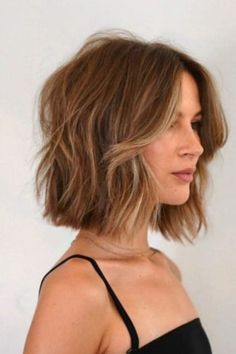 Shaggy Bob Cut Polished Bob Haircut, Sassoon Bob, Low Maintenance Haircut For Fine Hair, Edgy Pixie Cut, Corte Shaggy, Shaggy Layers, Tapered Hair, Edgy Pixie, Shaggy Bob