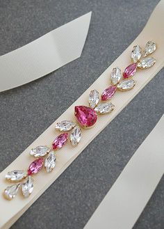 Beaded Bridal Sash, Pink Weddings, Hot Pink Weddings, Everyday Wear Jewelry, Hair Comb Accessories, Motifs Perler, Bead Embroidery Patterns, Bridal Sash