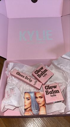 Kylie Jenenr, Kylie Gloss, Luxury Birthday, Dream Business, Girls Life, Makeup Products