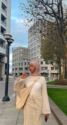 Short Dress Hijab Outfit, Hijab Fits Summer, Modest Streetwear Hijab, Summer Fit Inspo Modest, Somali Girl Outfits, Hijabi Crochet Outfit, Somali Outfits, Hijabi Summer Fits, Modest Outfits Muslim Casual