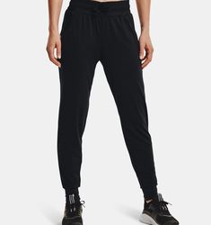 Women's HeatGear® Pants | Under Armour Tech Pants, Sport Basketball, Shirts For Leggings, Sport Bra Top, Pants And Leggings, Under Armour Women, Athletic Pants, Pants Black, Long Pants