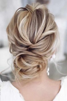 Loose Wedding Hair, Easy Updos For Long Hair, Updos For Long Hair, Messy Hair Updo, Low Updo, Hair Messy, Messy Updo