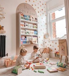 Play Room Baby Ideas, Playroom For Multiple Ages, Kids Bedroom With Play Area, Baby Girl Toddler Room, Toddlers Bedroom Girl, Playroom Inspiration For Kids, Play Room Girls Kids, Playroom Mural Ideas Diy, Kids Playroom Wall Ideas