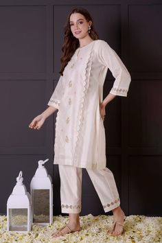 White chanderi kurta with floral and thread embroidery. Comes with pant. - Aza Fashions White Kurta, Thread Embroidery, Fashion App, Pant Set, Set For Women, Aza Fashion, Three Quarter, Pants Set, Thread