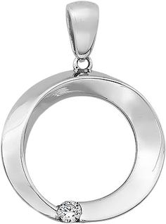 Elegant och enkelt halsband tillverkat i 925 sterlingsilver. White Gold Platinum Round Pendant, Modern White Gold Necklace With Shiny Finish, White Gold Platinum Round Pendant Jewelry, Silver Platinum Round Pendant Necklace, Modern Sterling Silver Necklaces With Shiny Finish, White Gold Necklace With Round Pendant And Shiny Finish, Silver Platinum Necklace With Round Pendant, Formal Jewelry With Shiny Finish Round Pendant, Modern Round Jewelry With Shiny Finish