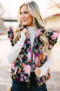 This vest has a lot going on so, let's break it down! We should probably start with that floral print! It's so pretty and fun! Especially in those colors! Also, that ruffled detailing couldn't be more feminine and sweet! Plus, we all know vests are... Winter Bunny, Be More Feminine, Vacation Outfits Casual, Spring Break Cruise, Mom Fits, Floral Vest, Floral Vests, Heel Accessories, Beach Vacation Outfits