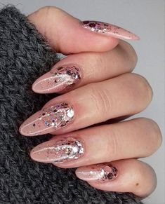 Classy Almond Nails, Almond Nails French, Shellac Nail Art, Short Almond Nails, Classy Nail Designs, Simple Acrylic Nails, Almond Nails Designs, Almond Acrylic Nails, Almond Nail