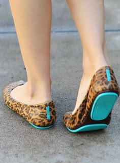 Discover the most comfortable flats around! These striking Leopard Print Tieks are sure to add some edge to your wardrobe this season. Find style inspiration here! Eclectic Shoes, Tieks Shoes, Designer Flats, Comfortable Flats, Comfy Shoes, Dental Implants, Crazy Shoes, Shoe Obsession, Ballerinas