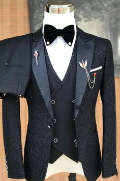 Discover Black Three Pieces Close Fitting Wedding Men Suits by Tailorforall for Men. Choose from elaborate designs and ingenious cuts. Shop now in the official Tailorforall online shop! Mens Official Suits, Three Peace Suit For Men, Three Peace Suit, Mens Casual Jeans, Suit For Men, Tuxedo Wedding, Tuxedo For Men, Tuxedos, Mens Casual