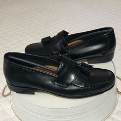 Nib Giorgio Brutini Handcrafted Loafers Beautiful Handcrafted Leather Tasseled Dress Loafers In Black Genuine Leather Upper And Sole Size 9m Smoke Free/Pet Friendly Home Fast Shipper Elegant Closed Toe Tassel Loafers For Business Casual, Elegant Formal Fitted Tassel Loafers, Classic Tassel Loafers For Spring Galas, Elegant Formal Tassel Loafers With Fringe, Elegant Fringe Tassel Loafers For Formal Occasions, Elegant Formal Tassel Loafers For Spring, Elegant Spring Formal Tassel Loafers, Formal Tassel Loafers With Closed Toe, Formal Tassel Loafers With Round Toe For Spring