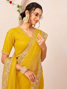 Mustard sareeSolid saree with embroidered border Has sequinned detailThe saree comes with an unstitched blouse pieceThe blouse worn by the model might be for modelling purpose only. Check the image of the blouse piece to understand how the actual blouse piece looks like. Formal Parties, Bandhani Saree, Embroidered Border, Bollywood Style, Net Saree, Party Kleidung, Wedding Function, Ideal Wedding, Valentines Gifts For Her