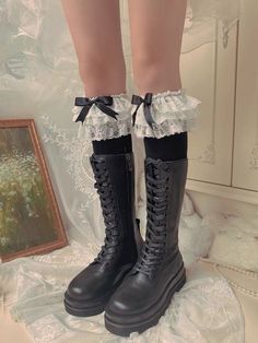 𝒜𝒷ℴ𝓊𝓉: Material: Cotton ♡ 𝓈𝒾𝓏𝒾𝓃ℊ ♡ One Size Cute Black Knee-high Socks For Winter, White Harajuku Socks For Winter, White Harajuku Style Winter Socks, Harajuku Style Black Winter Socks, Harajuku Style Black Knee-high Socks, Black Fitted Harajuku Socks, Fitted Black Harajuku Socks, Black Thigh High Harajuku Socks, White Harajuku Knee-high Socks