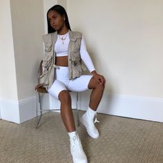 Gilet Outfit Women Streetwear, Utility Vest Outfits For Women Streetwear, Trendy Summer Streetwear Vest, Summer Athleisure Vest For Streetwear, Vest Outfit Streetwear, Utility Style Summer Streetwear Tops, Outfits For Women Streetwear, Utility Vest Outfit Streetwear, Utility Vest Outfits For Women