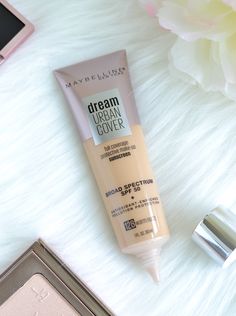 Maybelline Dream Urban Cover, Best Cc Cream, Make Up Factory, Maybelline Foundation, Cover Foundation, It Cosmetics Cc Cream, Camouflage Makeup, Hacks Makeup, Fixing Spray