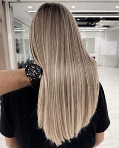 Platinum Highlights, Winter Hair Color Ideas, Blonde Highlights On Dark Hair, Trendy Hair Styles, Color Hairstyles, Color Ideas For Blondes, Hair Color Ideas For Blondes, Brown Hair Inspo