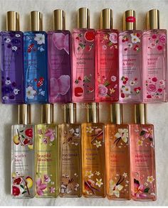 Profumo Victoria Secret, Alat Makeup, Perfume Body Spray, Bath And Body Works Perfume, Shower Skin Care, Body Smells, Pretty Skin Care