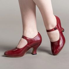 American Duchess: Anna May Women's 1920s Mary Jane High Heels (Oxblood) American Duchess Shoes, French Heels, Edwardian Boots, Early 20th Century Fashion, Edwardian Shoes, Epic Clothes, 1920s Shoes, Oc Creator, Anna May