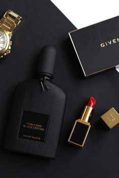 new-year-makeup-tom-ford-blck-orchid-lips-and-boys-tony Eve Makeup, Tom Ford Perfume, Visuell Identitet, Fragrance Photography, Tom Ford Black Orchid, Alat Makeup, New Years Eve Makeup, Fragrance Bottles, Perfume Photography