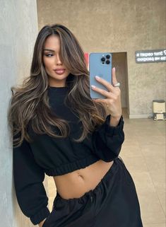 Purple Highlights Blonde Hair, Perfect Blonde Hair, Black Hair Balayage, Brown Hair Looks, Brunette Hair With Highlights, Balayage Hair Dark, Brunette Balayage Hair