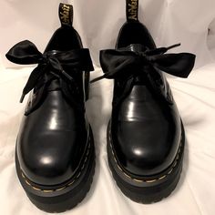 Dr. Martens Holly Buttero Women’s Leather Platform Black Holly Women's Leather Platform Shoes, Fashion Boots For Women Style, Doc Marten Holly Platform, Dr. Martens Shoes, Holly Platform Oxford Outfits, Holly Doc Martens, Holly Doc Martens Outfit, Doc Marten Holly, Doc Martens Holly