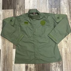 Tru-Spec Tactical Response Shirt Jacket Men’s Large Color Green Multi Pockets. Nwot Great Condition No Stains Or Holes. Medium Weight Canvas Style. See All Pics For Confirmation Of Condition And Measurements Combat Style Khaki Long Sleeve Windbreaker, Outdoor Combat Utility Jacket With Long Sleeves, Combat Style Long Sleeve Utility Jacket For Outdoor, Green Combat Utility Jacket With Long Sleeves, Tactical Long Sleeve Utility Jacket For Outdoor Activities, Tactical Long Sleeve Utility Jacket For Outdoor, Tactical Khaki Outerwear With Cargo Pockets, Combat Style Long Sleeve Windbreaker For Outdoor Work, Military Style Long Sleeve Outerwear For Outdoor Work