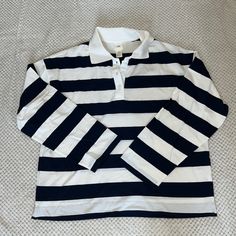 In The Pictures It Looks Like Black And White Stripes But It’s A Deep Navy Blue And White Stripped Shirt, Never Worn Before But Doesn’t Have The Tags Still On Unfortunately But It’s In Perfect Condition White Horizontal Stripe Top For Work, Striped Long Sleeve Tops From H&m, Black And White Striped Shirt, Collard Shirt, Deep Navy Blue, Polo Long Sleeve, Black And White Stripes, Striped Shirt, Shirt Outfit