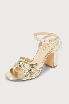 Hoco Shoe Ideas, Cute Hoco Heels, Hoco Shoes Short Heels, Gold Bow Heels, Shoes For Hoco, Heels For Hoco, Gold Heels Aesthetic, Heels For Homecoming, Gold Heels Bridesmaid