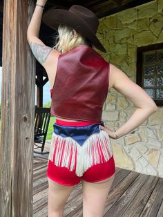 Made to order western style mini shorts cut from a stretch satin with custom western appliqué in satin, trimmed with fringe. Colors are customizable! Measurements: WAIST HIPS CROTCH INSEAM Western Applique, Western Shorts, Shorts With Fringe, Mini Shorts, Stretch Satin, Short Cuts, Western Style, Western Fashion, Short Outfits