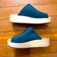 Used Bryr Clogs Norma In Spruce (A Teal Green/Blue) Size 37. The Heel Pads Have Fallen Off But They Are Still Comfortable. Some Scuffs At The Toes And Scuffs On The Bases. Priced Accordingly. Bryr Clogs, Teal Green, Mule Clogs, Mules Shoes, Clogs, Blue Green, Size 7, Women Shoes, Heels