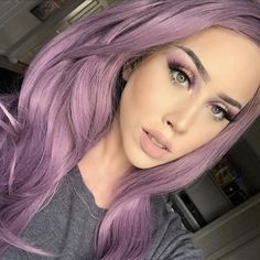 🦄 Purple 22” NATURAL BODY WAVY LACE FRONT Wig *NEW* *** FREE WIG CAP *** ✖️ Human Synthetic Blend lace front wig. ✖️Purple Color ✖️heat resistant up to 160 degrees ✖️Hand tied ✖️Medium cap size - adjustable . 22.5 circumference ✖️ hairline is very natural, and you could cut the front lace to blend Lacefront Wig, Beautiful Wigs, Best Wigs, Straight Lace Front Wigs, Hair Inspiration Color, Cool Hair Color, Grunge Hair