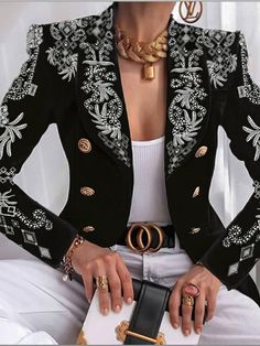 جورج حبيقة, Plaid And Leopard, Suit Jackets For Women, Women's Blazers, Printed Blazer, Womens Blazers, Long Sleeve Blazers, Blazer Outfits, Long Sleeves Jacket