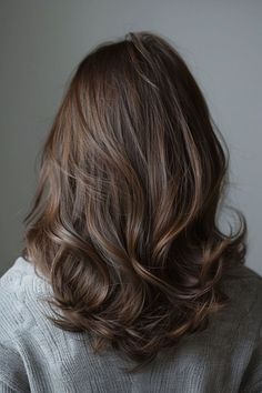 Icy Brown Hair, Rambut Brunette, Brown Hair Color Ideas, Honey Brown Hair, Medium Brown Hair, Brown Hair Color