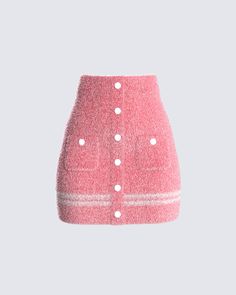 we're BIG on this soft AF skirt 💕 she's also high-waisted to help with that snatched look 🍑 Spring Outfits College, Fuzzy Skirt, Branded Outfits, Scoop Neck Crop Top, Happy Clothes, Runway Fashion Couture, Pencil Skirt Outfits, Dress Gloves, Comfy Fashion