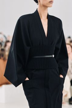 Woman Suit Fashion, Inspiration Mode, Suit Fashion, Seville, Fall 2024, Black Outfit, Max Mara, Classy Outfits