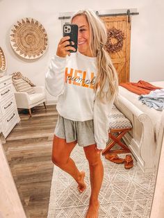 Shop This Sweatshirt >> https://shopthemint.net/3CNqIWT Hello Pumpkin, Fashion Essentials, Clothing And Accessories, Fashion Boutique