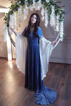 Arwen Costume, Arwen Dress, Elven Costume, Sew A Dress, Medieval Things, Lotr Costume, Ren Faire Outfits, The Return Of The King, Elven Dress