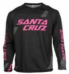 the santa cruz jersey is shown in black with pink letters on it and an inscription that reads