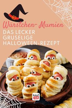 Würstchen Mumien im Schlafrock Halloween Appetizer Ideas, Halloween Appetizer, Halloween Party Appetizers, Gluten Free Puff Pastry, Cheesy Breadsticks, Halloween Food Appetizers, Fiesta Halloween