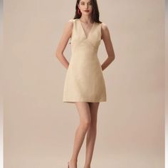 Nwt Beige V Neck Sleeveless Linen Mini Dress Details: - Fabric Stretch: No Stretch - Waist: High Waisted - Dress Type: Skater - Silhouette: A-Line - Fabric: Viscose 70.0%, Linen 30.0% - Lining: Polyester 100.0% - Material: Linen Linen Mini Dress, High Waist Dress, Beige Dresses, Everyday Dresses, Types Of Dresses, Linen Dress, Dress Details, High Neck Dress, A Line