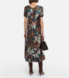 'S Max Mara - Paolo floral silk midi dress | Mytheresa Midi Dress Style, Silk Midi Dress, Cotton Midi Dress, Silk Maxi Dress, Satin Midi Dress, Floral Blue Dress, Silk Material, Blue Midi Dress, Printed Midi Dress