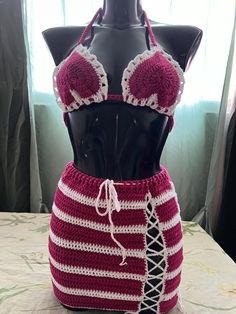 Top + skirt set Size S to XL Color of your choice Top Skirt Set, Mode Crochet, Skirt Set, Womens Skirt, Sewing, Clothes For Women, Crochet, Pink, Clothes