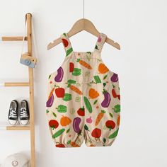 Product ID: BBC00190  Material: 100% Cotton  Color: Beige      Size Chart        Size (Age)     Height (CM)     Length (CM)     Hips (CM)        6-12M    67-75  62  66      12-18M    76-85  68  70     18-24M  86-95   74    74     2-3T  95-105   80    78     3-5T  105-115   86    82      *Kids grow at their own pace. It's recommended to choose the size that corresponds to your mini's height and weight rather than their age for a much more accurate fit. Please also take delivery time into consider Toddler Vegetables, Eclectic Clothes, Cute Baby Clothes, Baby Fever, Vintage Colors, Future Baby, Baby Fashion, Baby Toddler, Onesies