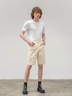 Composition : COTTON 100%Country of Origin : Republic of Korea Relaxed Fit Summer Shorts With Straight Hem, Relaxed Fit Shorts With Straight Hem For Summer, Summer Shorts With Relaxed Fit And Straight Hem, Summer Cotton Shorts With Straight Hem, Beige Straight Hem Bottoms For Summer, Beige Bottoms For Summer With Straight Hem, Short Pants, Composition, Mens Outfits