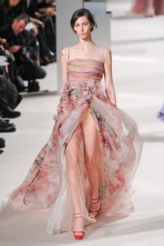 Elie Saab - Spring 2011 Couture Floral Couture, 2011 Runway, Collection Couture, Soft Floral, Couture Runway