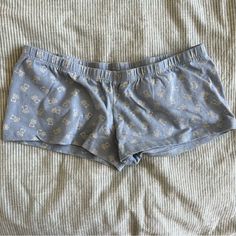 Brandy Melville Boyshorts, Short Length Bottoms With Elastic Waistband For Bedtime, Elastic Waistband Bottoms For Bedtime, Summer Bedtime Bottoms In Short Length, Cotton Short Bottoms For Bedtime, Summer Bedtime Shorts, Blue Shorts For Pajama Party, Cotton Shorts For Pajama Party, Summer Sleepover Shorts